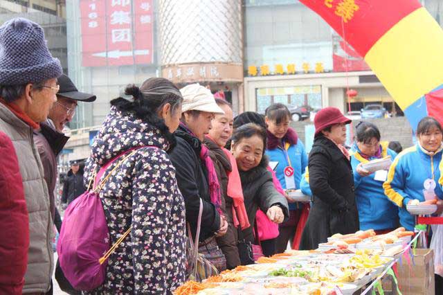 昆明2017小微企業(yè)(昆明搬家公司、昆明家政)創(chuàng)業(yè)創(chuàng)新技能大賽今日收官01.jpg