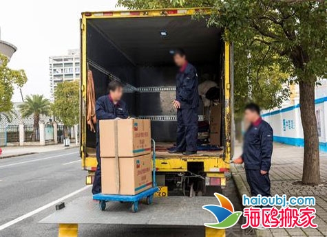 昆明臨時搬運(yùn)工電話號碼,搬家工人,裝卸工搬家?guī)煾蛋嶝浬蠘?></center>
<p><span style=